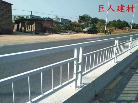 道路護(hù)欄焊接